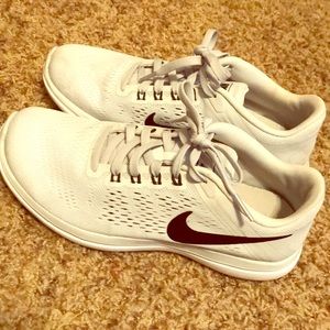 Nike Tennis Shoes